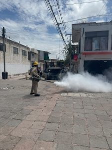 Intensifican acciones de prevención contra el dengue ante el aumento de mosquitos en la colonia Carrillo Puerto