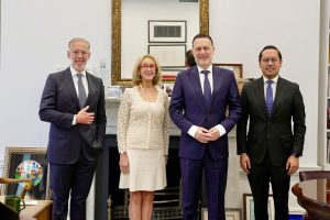 Mauricio Kuri inicia su gira en Nueva York con una mesa redonda con miembros de Council of the Americas