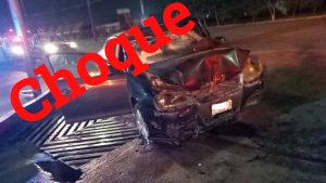 Choque sobre Av. Constituyentes, en SJR, deja 4 personas lesionadas; afortunadamente, ninguna requirió traslado al hospital