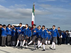 Regreso a clases sin contratiempos: más de 2 mil escuelas públicas abren sus puertas