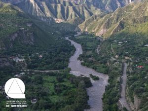 Mantienen vigilancia constante en el segundo día del desfogue de la presa Zimapán