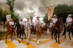 Cabalgata de los Conspiradores en Querétaro revive la ruta de Ignacio Pérez rumbo a la Independencia