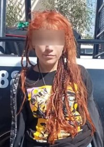 ¡La agarraron con las maletas listas! Mujer es detenida tras intentar robar múltiples botellas de alcohol y artículos de cocina en un domicilio de SJR