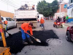 Con una inversión de 37.9 MDP, reparan más de 56 mil m² de vialidades y atienden más de 14 mil baches en Querétaro