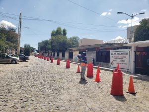 Refuerzan la seguridad y la cultura vial en Ajuchitlán con apoyo de padres y comités ciudadanos