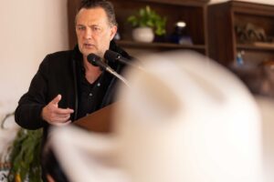 «En Querétaro nos gusta la certidumbre jurídica, la ley, el orden y el respeto al patrimonio»: Kuri toma protesta del Consejo Directivo de Agricultores y Ganaderos