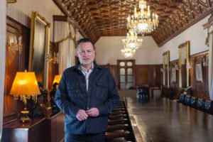 Kuri pide llevar a todo México la regulación de redes sociales a menores y la prohibición de celulares en escuelas