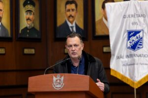 Kuri toma protesta a SKÅL Querétaro y apuesta al turismo de clase mundial