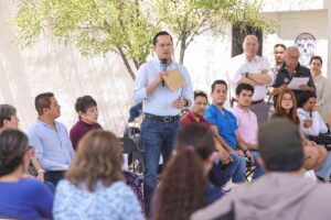 Refuerza Chepe Guerrero el diálogo con vecinos de La Vida en Corregidora para mejorar la seguridad y los servicios