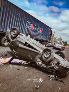 Dos accidentes en la autopista 57 generan caos vial rumbo a Querétaro; una mujer es valorada por paramedicos